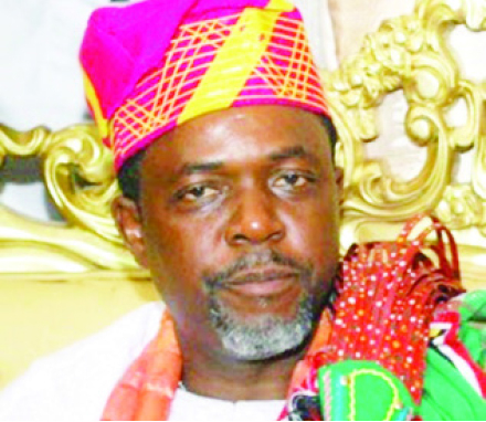 Crack In Edo APC As Vice Chairman, Supporters Dump Party 1 Chief Francis Inegbeneki