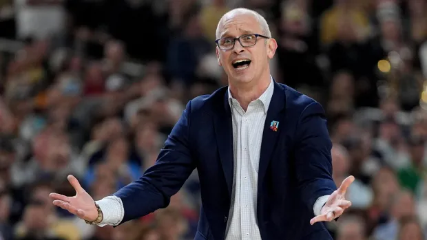 NBA: Lakers Prepare Massive Offer For Hurley 1 Dan Hurley