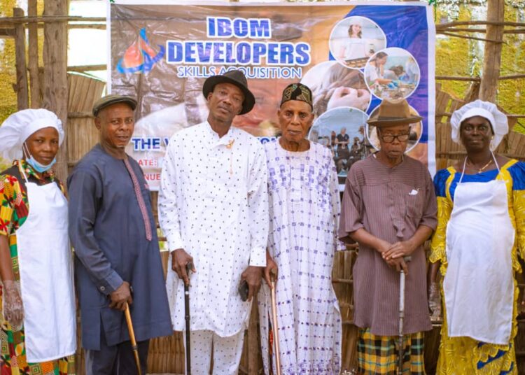 Dignitaries at the skills acquisition workshop.