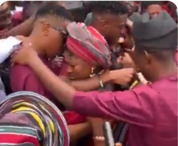 Super Eagles Star Awoniyi Prays For Twin Sister On Wedding Day Amid Tears 1 WhatsApp Image 2024 06 25 at 08.43.15