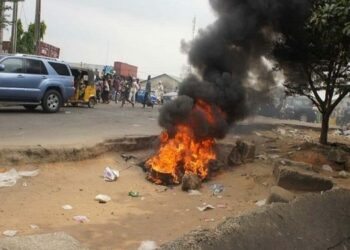Mob Sets Tricycle Thief Ablaze, 2 Others Escape