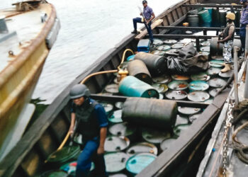 Navy Vows To Crush Oil Thieves In Niger Delta