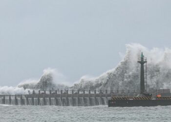 Taiwan Shuts Down As Typhoon Gaemi Approaches