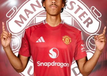 Leny Yoro Joins Manchester United On 5-year Deal