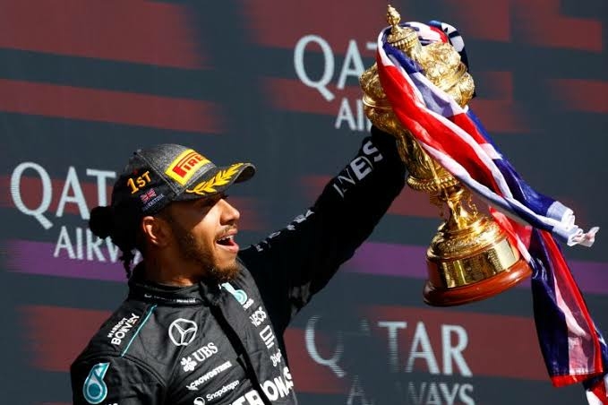 Hamilton Edges Max Verstappen To Win British Grand Prix 1 Lewis hamilton