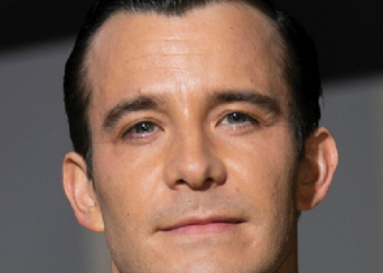 Bridgerton Season 4 Will Feature Benedict’s Story