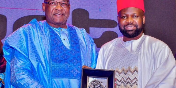 L-R: Managing Director/CEO, Keystone Bank Limited, Mr Hassan Imam, and President, Dotmount Communications, Mr Adedotun Olaoluwa, at the Africa Industrial and Development Conference and Awards 2024 ceremony, held at Transcorp Hilton, Abuja, where Keystone Bank Limited received the award of the ‘Retail Bank of the Year 2024' over the weekend.