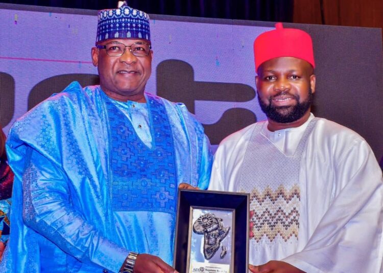 L-R: Managing Director/CEO, Keystone Bank Limited, Mr Hassan Imam, and President, Dotmount Communications, Mr Adedotun Olaoluwa, at the Africa Industrial and Development Conference and Awards 2024 ceremony, held at Transcorp Hilton, Abuja, where Keystone Bank Limited received the award of the ‘Retail Bank of the Year 2024' over the weekend.