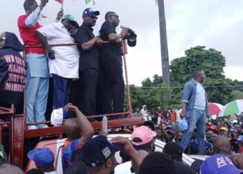 Edo Poll: PDP Members Stage Solidarity Rally For Ighodalo/Osarodion’s Candidacy On Benin City Streets