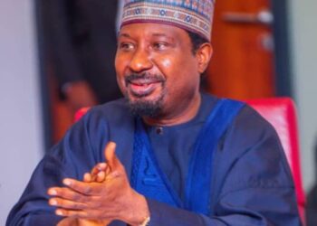 Senator Opens Applications For Postgraduate Scholarships