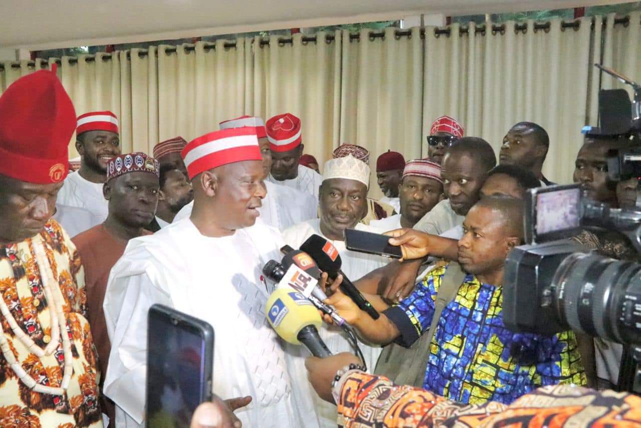 Pictorial Kwankwaso Unveils New Logo For Nnpp