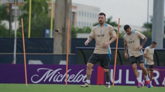 Messi Resumes Training For Copa América's Quarterfinals 1 dm 240701 COM SOC News Messi returns to Argentina training ahead of Copa America quarterfinals 20240701 GL