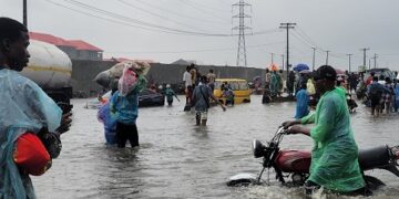 Still On Flood Risks In Nigeria 1 Flood Cripples Activities In Lagos