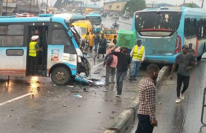 Passengers Injured As 2 BRT Buses Collide In Lagos 1 BRT buses collide