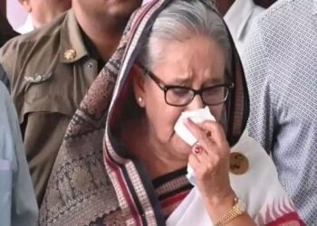 Bangladesh Bangladesh PM Resigns, Flees As Protesters Storm Palace