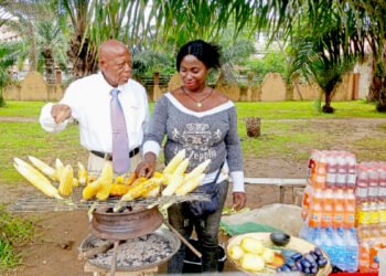 Benue Civil Servant Who Roasts Corn To Make Ends Meet