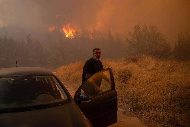 Wildfire Ravages Athens