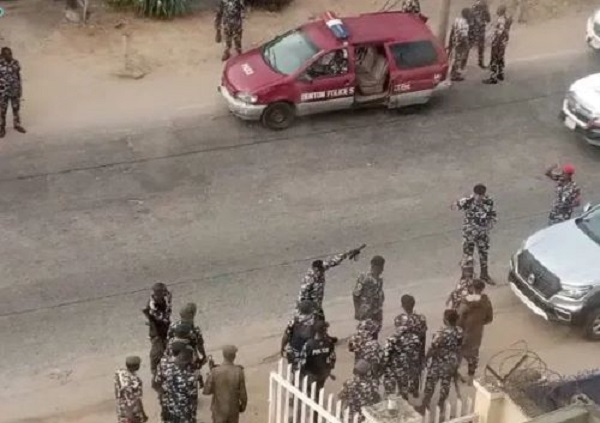 CACOL Condemns Police Siege At CDHR’s Headquarters 1 Police invade CDHR office
