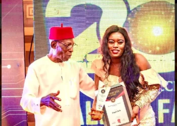 LEADERSHIP Correspondent Wins ICT Award
