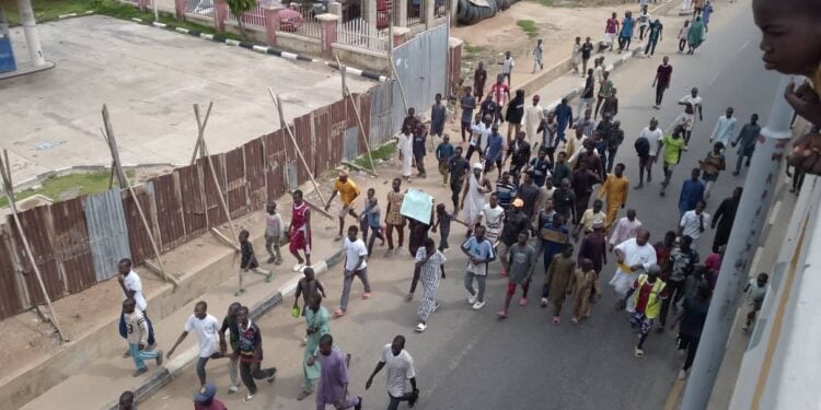 Hoodlums On Rampage In Kano