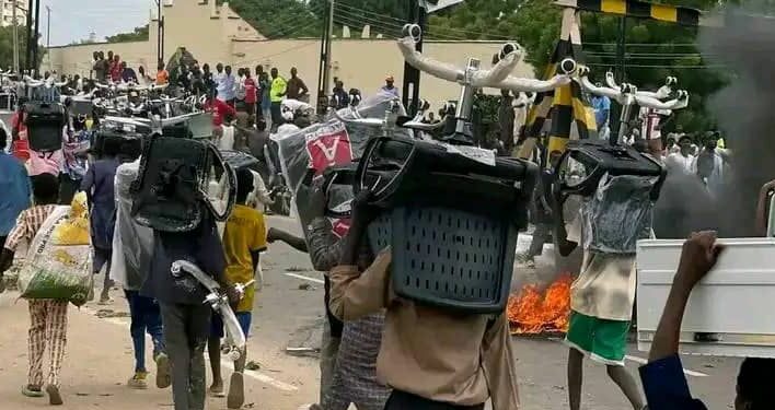 Hoodlums Loot Multi-million Naira Items From NCC Industrial Park In Kano