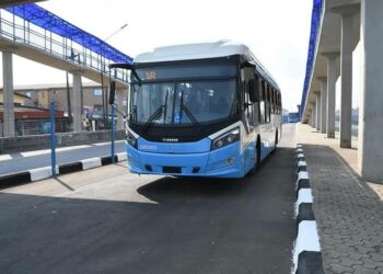 Hoodlums Attack BRT Bus, Rob Passengers In Lagos
