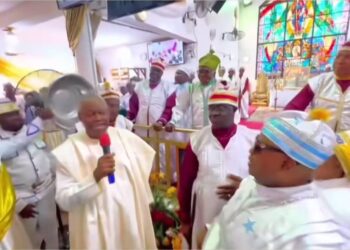 Davido’s Father Donates N1bn To C&S Centenary Fund In Mother’s Memorial