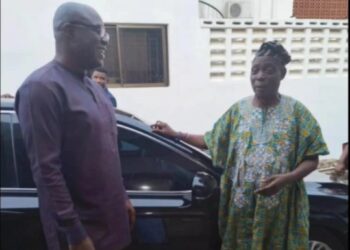 Beaded Crown: Makinde, Ladoja Meet Ahead Of Coronation