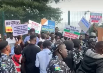 Drama As Hired Protesters Fight Over Money