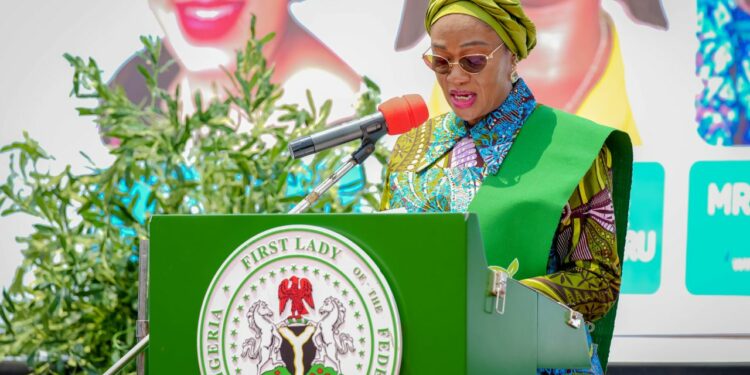 GWR Feat: First Lady Remi Tinubu Hails Chef Hilda Baci