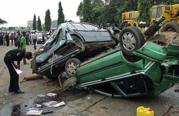 Tragedy: 16 Die, 17 Injured In Oyo Multiple Auto Crash 1 road accident