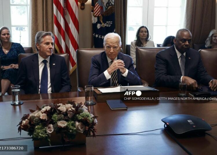 President Joe Biden (C) presides over a cabinet meeting with Secretary of State, Antony Blinken (L), Defense Secretary Lloyd Austin and others at the White House on September 20, 2024 in Washington, DC. Credit: AFP