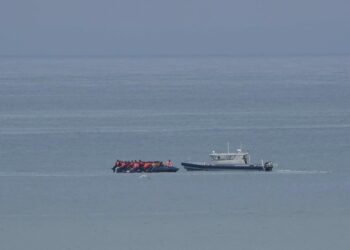 PICTORIAL: Migrants Attempt English Channel Crossing Day After 12 Die In Boat Mishap