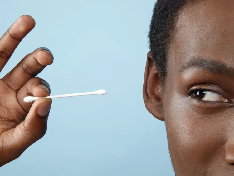 Is It Dangerous To Clean My Ears With Cotton Swabs