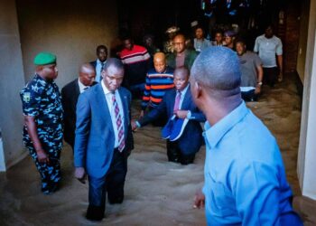 PICTORIAL: VP Shettima Walks In Waters As Flood Ravages Borno