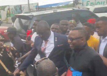 BREAKING: Immigrations ‘Detains, Releases’ Sowore In Lagos