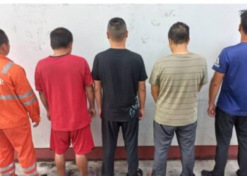 EFCC Nabs 5 Chinese Nationals For Alleged Illegal Mining In Akwa Ibom
