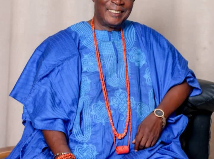 Oba Rashidi Ladoja.