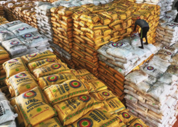 Kwara Gov’t Distributes Another 42,000 Bags Of Fertilizers To Farmers