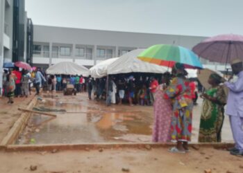 Edo Poll: Voters Exercise Civic Duties Amid Rainfall