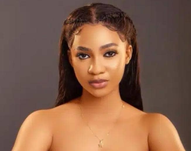 BBNaija 9: 'You're Apple Of My Eye', Ozee Woos Victoria 1 Victoria