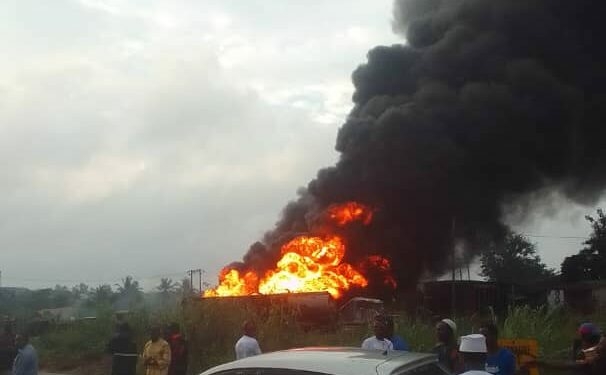Scores Injured, Vehicles Razed As Fire Guts Petrol Tanker In Oyo 1 e4b5ddb0 ef06 4e85 ac0e 951926a63f78