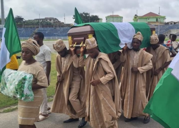 National Flag Designer Akinkunni Buried In Oyo One Year After