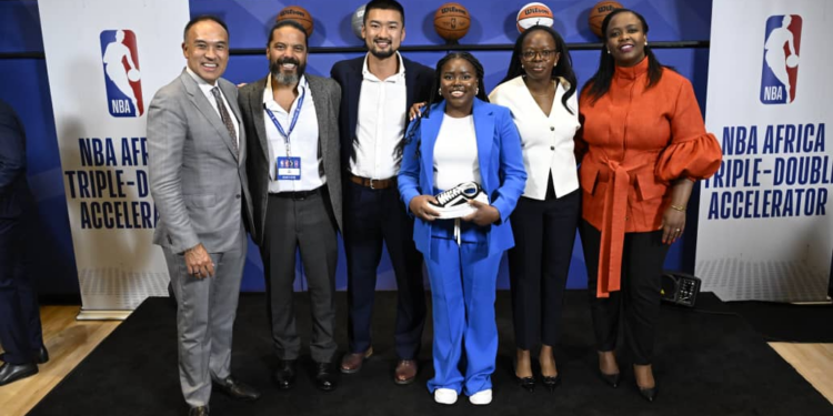 L-R: NBA Deputy Commissioner and Chief Operating Officer Mark Tatum, Maged Farrag (UBR VR), Peng Chen (HustleSasa), Yewande Akinse (Salubata), Folayemi Agusto (Festival Coins) and NBA Africa CEO Clare Akamanzi at the first “NBA Africa Triple-Double Accelerator” Demo Day at the NBA headquarters in New York City, United States where Nigerian Tech companies, Festival Coins and Salubata emerged first and second winners and went home with $50,000 and $40,000 cash prize, respectively, on Wednesday.