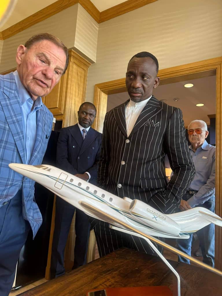 PICTORIAL: Excited Enenche, Wife Meet Popular American Televangelist ...