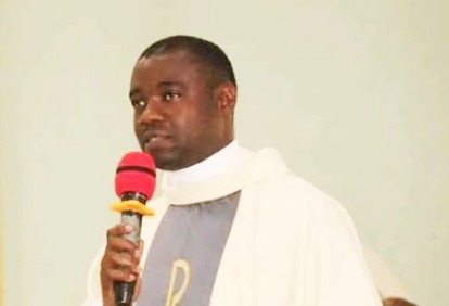JUST-IN: Catholic Priest Offers Self To Save 2 Kidnapped Students In Edo 1 Rev'd Fr. Thomas Oyode.