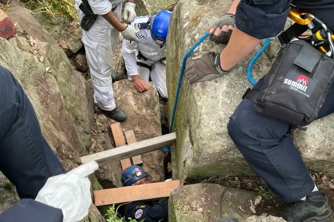 PICTORIAL: Woman Trapped Upside Down Between Rocks For 7 Hours In Australia 1 Trapped Australian woman