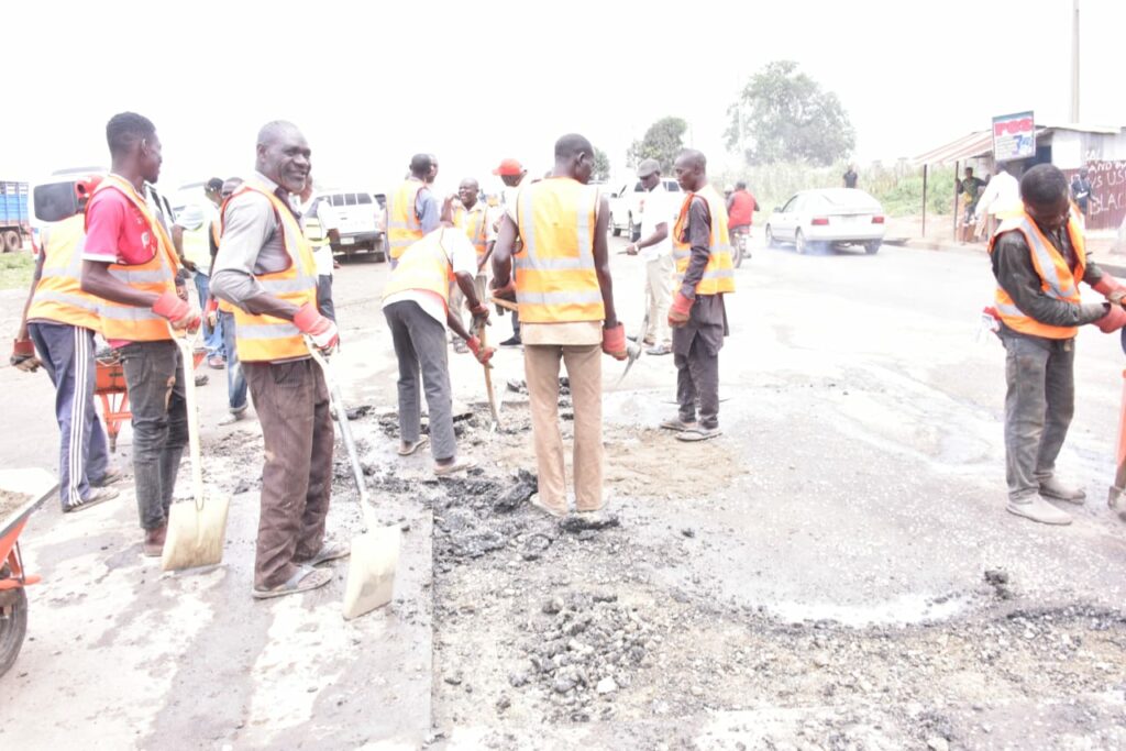 Palliative Work On Abuja-Kaduna Highway