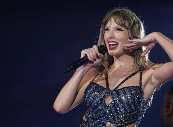 Taylor Swift Overtakes Rihanna To Become World's Richest Female Musician 1 Taylor Swift