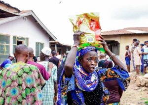 Osun Monarch Oluwo Shares Cash